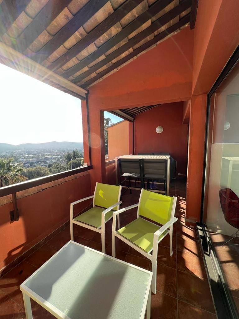 Appartement Vue Sur Mer, Piscine, Garage Prive Борм-ле-Мімоза Екстер'єр фото